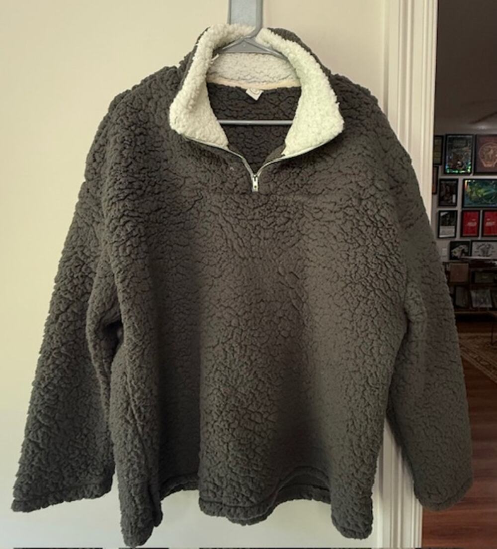 Plush Gray Pullover Womens M/L